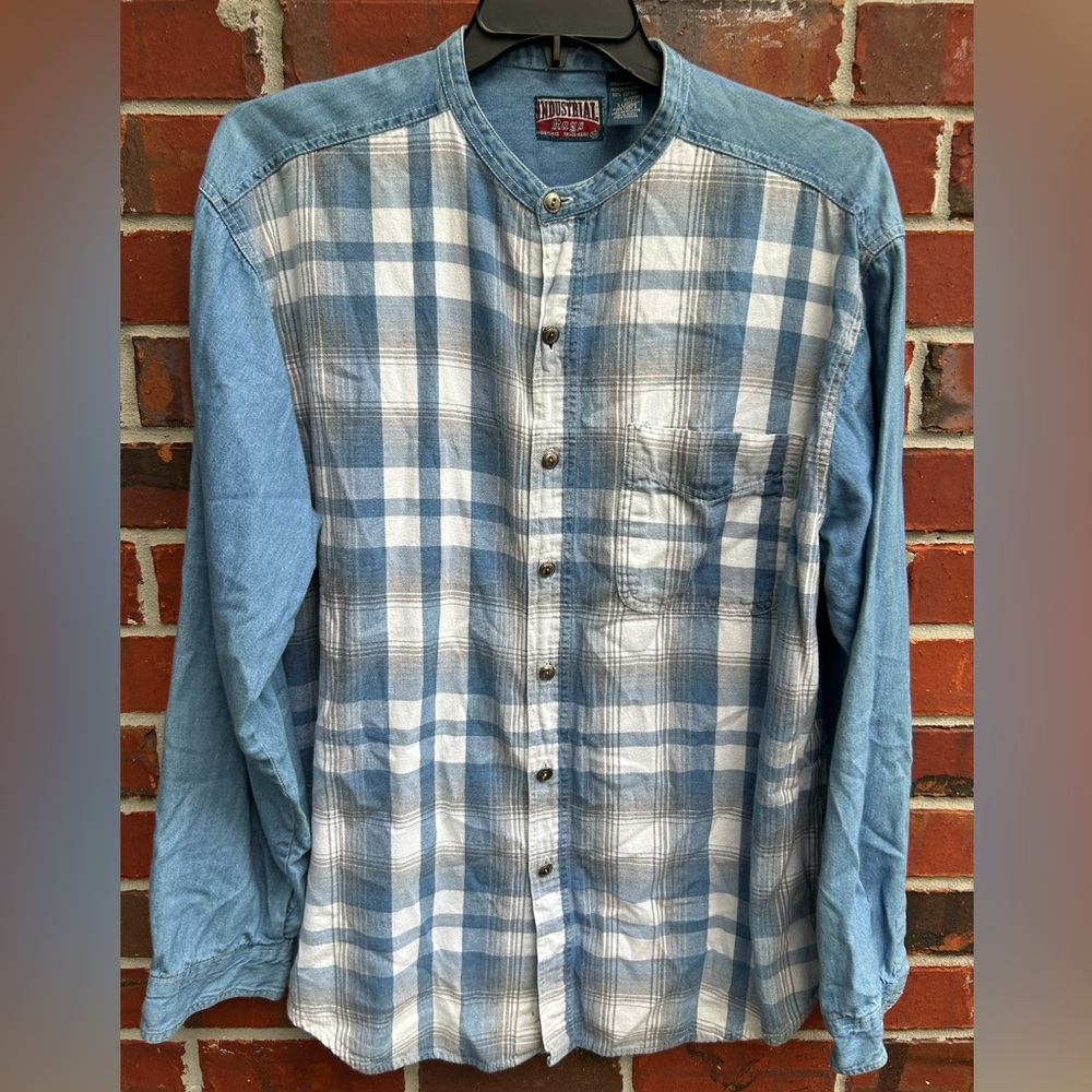 Industrial Rags Men’s XL Long Sleeve Blue Plaid Denim Button-Up Shirt Z9